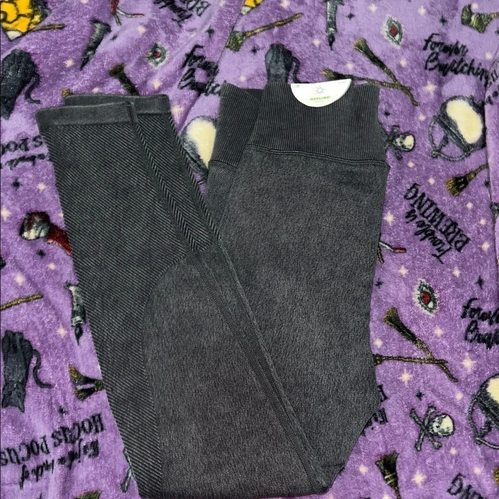 Offline by Aerie The Hugger High Waisted leggings with Trim on the Sides S M NEW